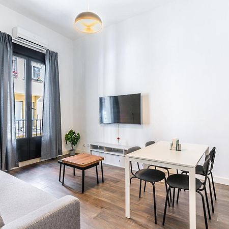 Vr Estudios Apartments Madrid Exterior photo